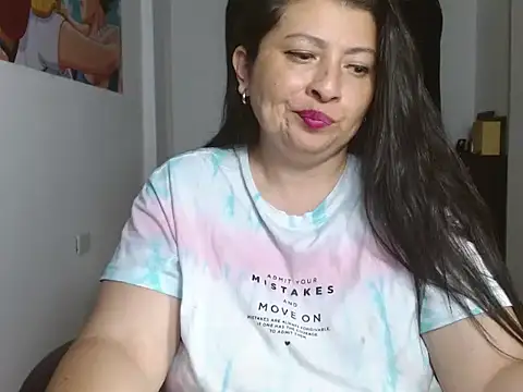 Victoriaevans1 online show from June 2026 06:03:02 PM
