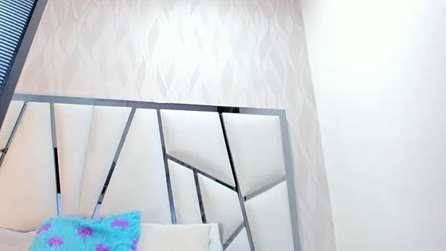 kimberly7  online show from October 2025 11:40:01 AM