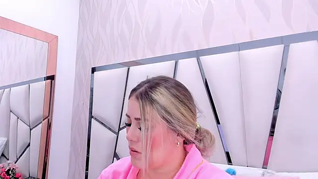 kimberly7  online show from June 2026 11:35:02 AM