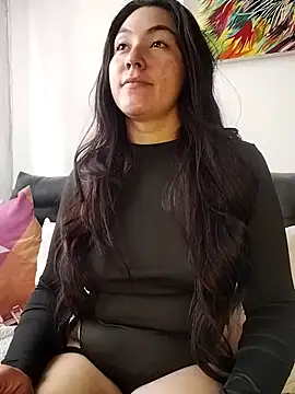 Snapshot of katha_steele_ chatting on October 2025 03:20:02 PM katha steele online show from October 2025 03:20:02 PM