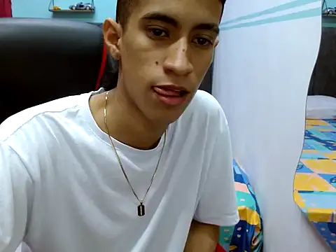 Angelstripboy online show from December 2024 01:25:02 AM