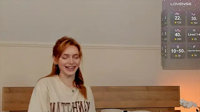 Phoenix Margo online show from September 2025 04:12:02 AM