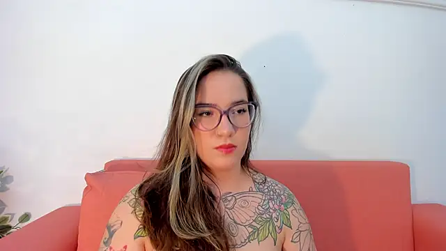 Snapshot of DEVA_BLUE_ chatting on March 2026 04:18:01 AM DEVA BLUE online show from March 2026 04:18:01 AM