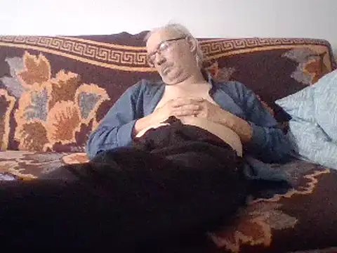 Snapshot of cumloverboyxx69 chatting on January 2025 01:08:01 PM cumloverboyxx69 online show from January 2025 01:08:01 PM