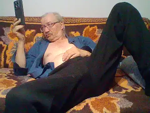 Snapshot of cumloverboyxx69 chatting on January 2025 04:55:02 PM cumloverboyxx69 online show from January 2025 04:55:02 PM