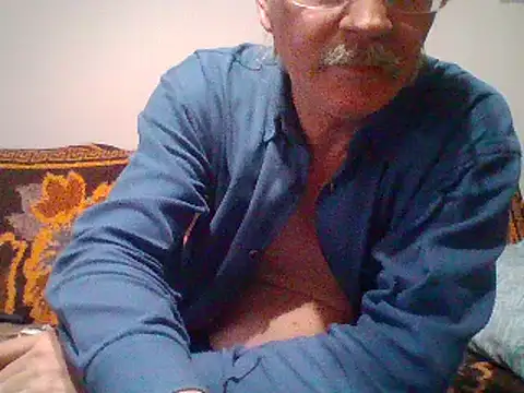 Snapshot of cumloverboyxx69 chatting on February 2025 09:38:02 PM cumloverboyxx69 online show from February 2025 09:38:02 PM