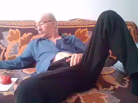 Snapshot of cumloverboyxx69 chatting on February 2025 11:44:02 AM cumloverboyxx69 online show from February 2025 11:44:02 AM