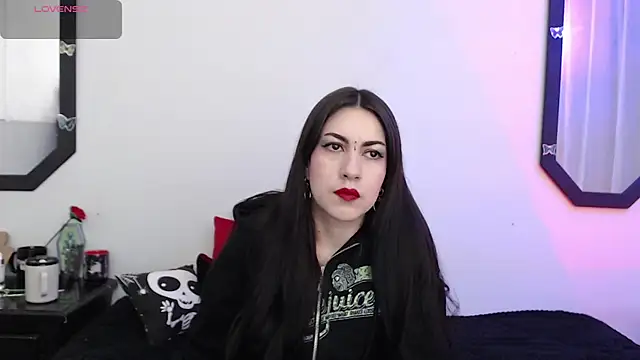 Amy Aloqua online show from September 2025 03:28:01 PM