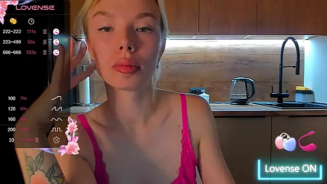 Olivia Bells online show from October 2025 09:35:02 PM