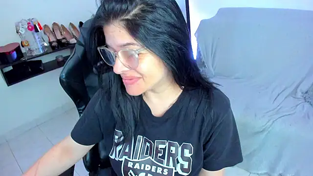 BellaFlaming online show from March 2026 10:41:02 AM