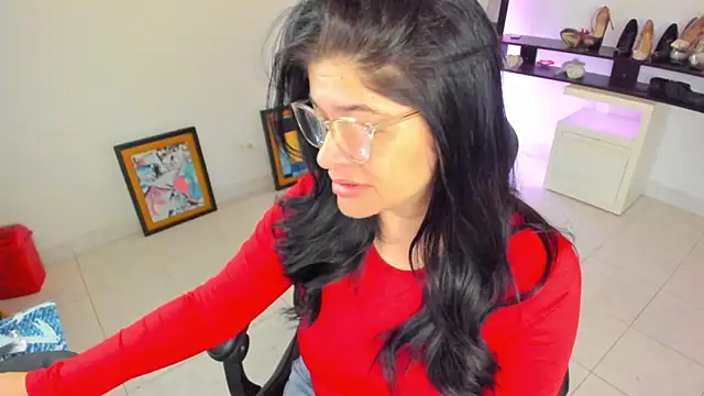 BellaFlaming online show from April 2026 11:01:02 AM
