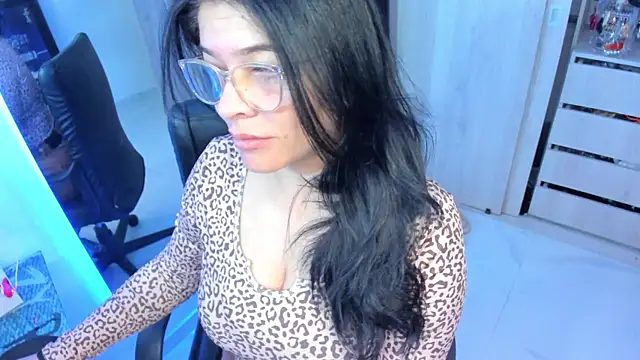BellaFlaming online show from June 2026 10:35:01 AM