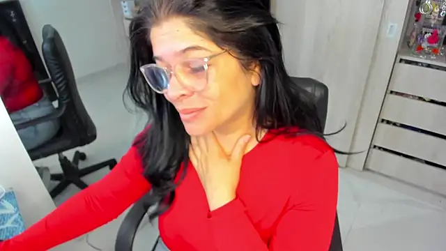 BellaFlaming online show from June 2026 12:53:02 PM