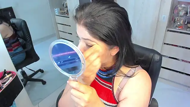 BellaFlaming online show from June 2026 11:58:02 AM