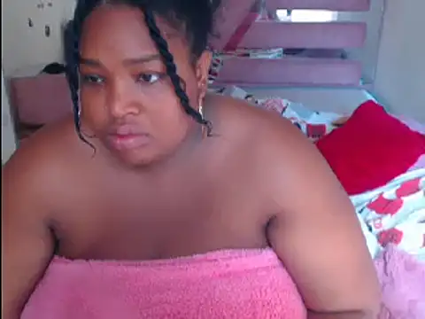 Snapshot of chocolatehot04 chatting on December 2024 02:33:01 PM chocolatehot04 online show from December 2024 02:33:01 PM