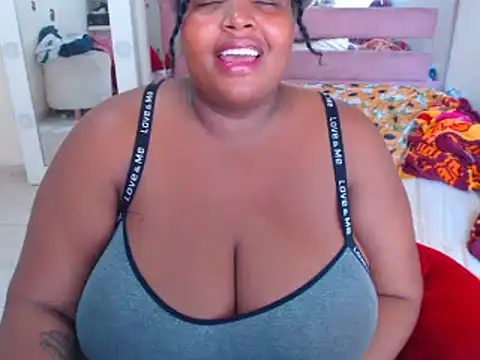 Snapshot of chocolatehot04 chatting on February 2025 06:55:01 PM chocolatehot04 online show from February 2025 06:55:01 PM