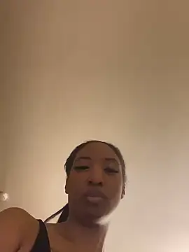 Iceblanca online show from February 2025 06:40:01 AM