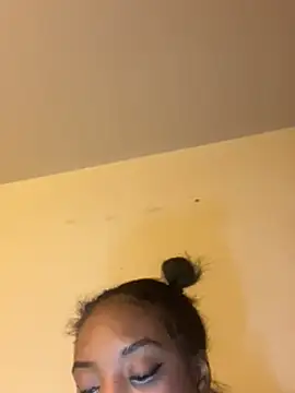 Iceblanca online show from March 2025 07:45:01 AM