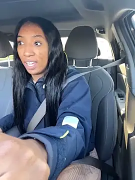 Iceblanca online show from November 2025 01:24:03 PM