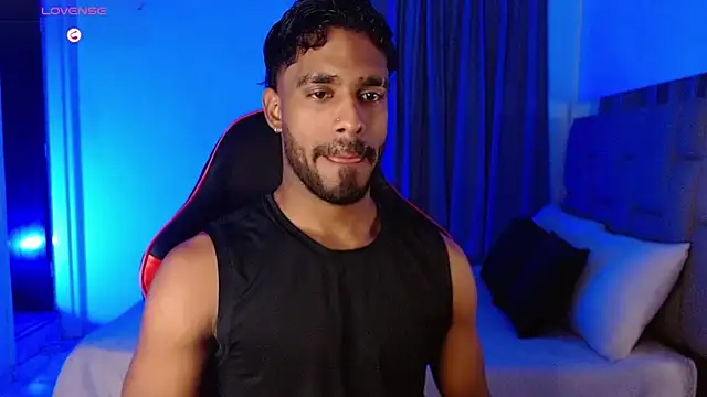 Snapshot of Christian_thor chatting on November 2025 03:40:02 AM Christian thor online show from November 2025 03:40:02 AM