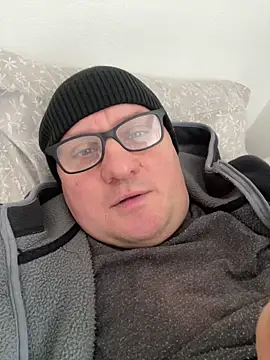 vanjbi45 online show from February 2025 01:15:02 PM