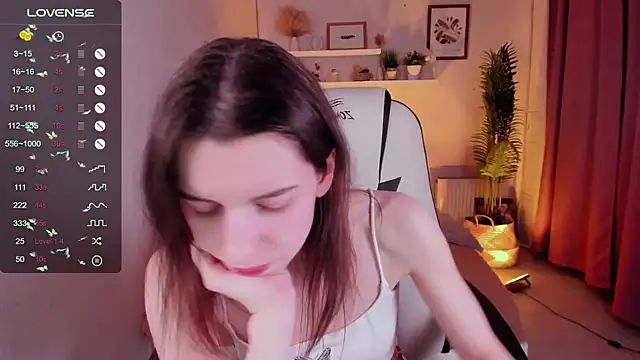 Snapshot of MelisaCoy chatting on March 2025 05:07:02 PM MelisaCoy online show from March 2025 05:07:02 PM