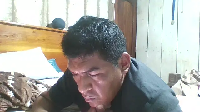 Snapshot of ELVERGON43267 chatting on April 2026 02:44:02 AM ELVERGON43267 online show from April 2026 02:44:02 AM