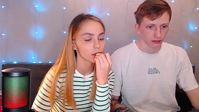 juliaanddima online show from October 2025 09:35:02 PM