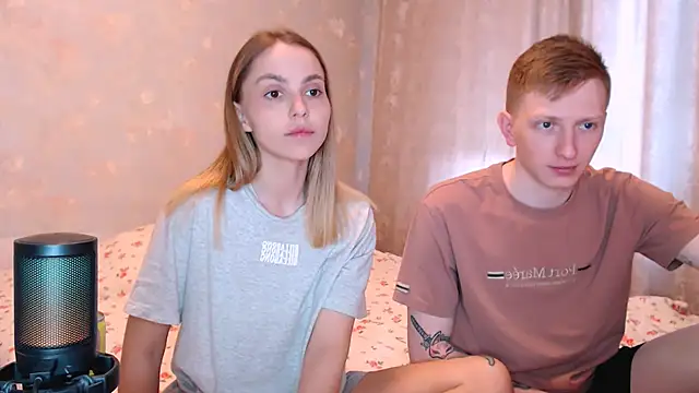 juliaanddima online show from June 2026 07:44:01 AM