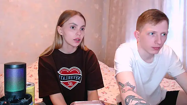 juliaanddima online show from June 2026 08:40:02 AM