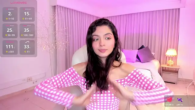 Snapshot of miiaa_evans chatting on January 2025 03:33:01 AM miiaa evans online show from January 2025 03:33:01 AM