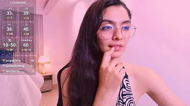 Snapshot of miiaa_evans chatting on February 2025 06:50:02 AM miiaa evans online show from February 2025 06:50:02 AM