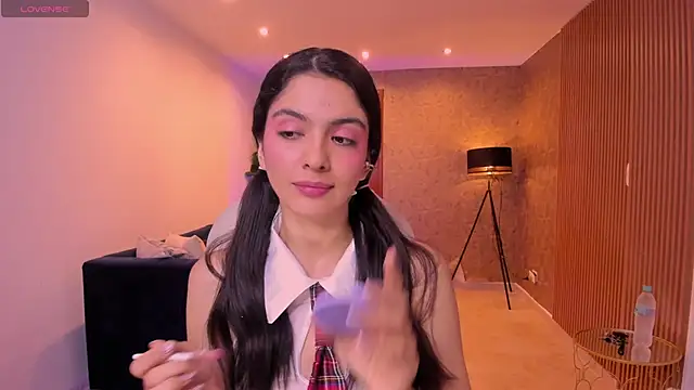 miiaa evans online show from October 2025 10:38:01 AM