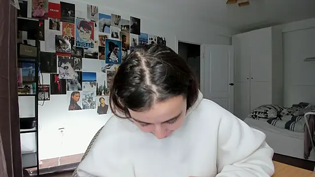 Tenderalise online show from January 2025 08:31:02 PM