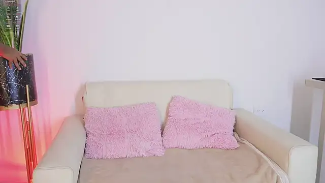 Anais aradia online show from March 2026 04:51:02 AM