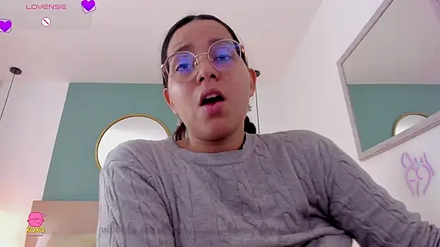 lucy blue28 online show from May 2026 12:56:02 PM