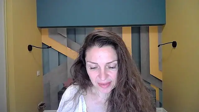 Snapshot of EllaLong chatting on January 2025 12:26:02 PM EllaLong online show from January 2025 12:26:02 PM