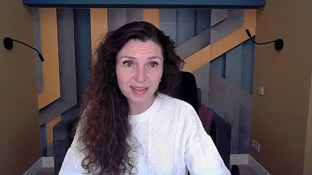 Snapshot of EllaLong chatting on October 2025 11:33:02 AM EllaLong online show from October 2025 11:33:02 AM