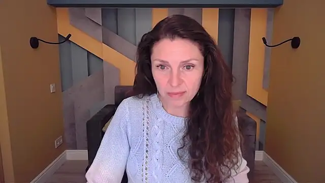 EllaLong online show from April 2026 05:30:01 PM