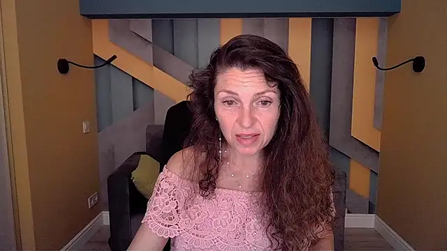 EllaLong online show from June 2026 11:36:01 AM