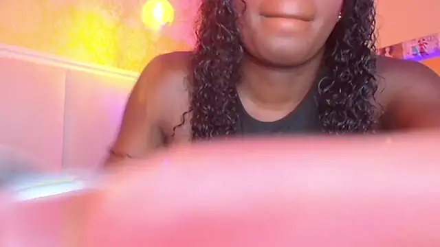 Snapshot of NaiaGils chatting on March 2026 06:46:02 PM NaiaGils online show from March 2026 06:46:02 PM