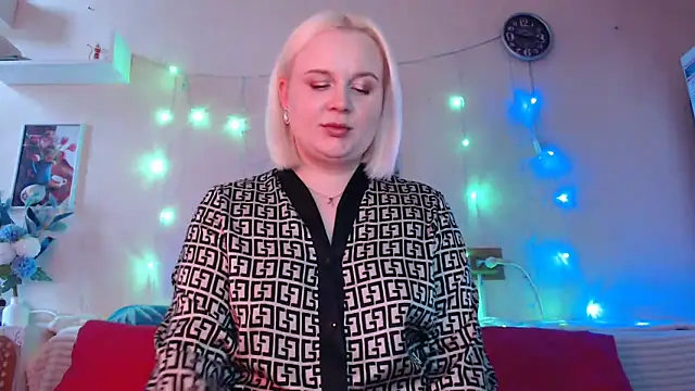 Snapshot of Karolina_love_ chatting on December 2024 12:15:01 PM Karolina love online show from December 2024 12:15:01 PM