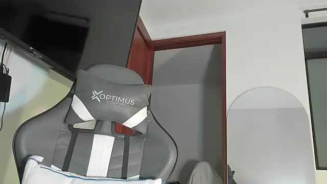 joss 111 online show from November 2025 11:15:01 PM