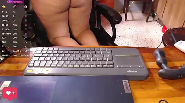 DanelyLopez online show from February 2025 05:31:02 PM