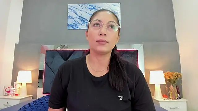 Snapshot of Lauralove_69 chatting on October 2025 07:25:02 PM Lauralove 69 online show from October 2025 07:25:02 PM