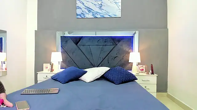 Snapshot of Lauralove_69 chatting on November 2025 08:23:02 PM Lauralove 69 online show from November 2025 08:23:02 PM