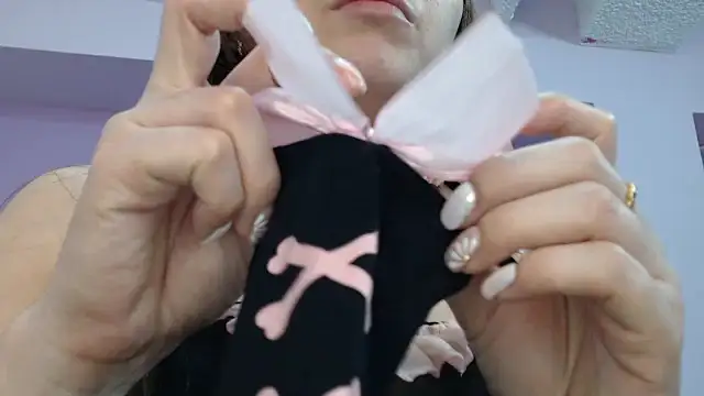 Snapshot of LilaSuni chatting on October 2025 03:25:02 PM LilaSuni online show from October 2025 03:25:02 PM