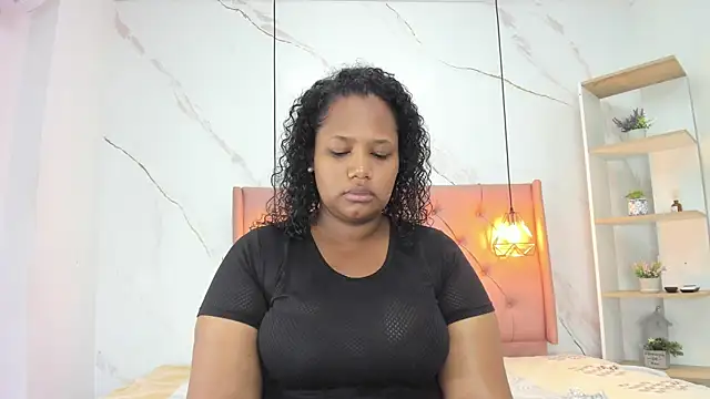 Snapshot of Belle_Brunette chatting on October 2025 09:00:02 PM Belle Brunette online show from October 2025 09:00:02 PM