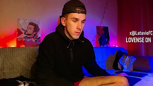 Midnighter  online show from February 2025 10:21:02 PM