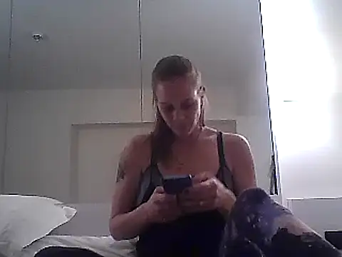 Snapshot of WildScorpio86 chatting on January 2025 04:01:01 PM WildScorpio86 online show from January 2025 04:01:01 PM